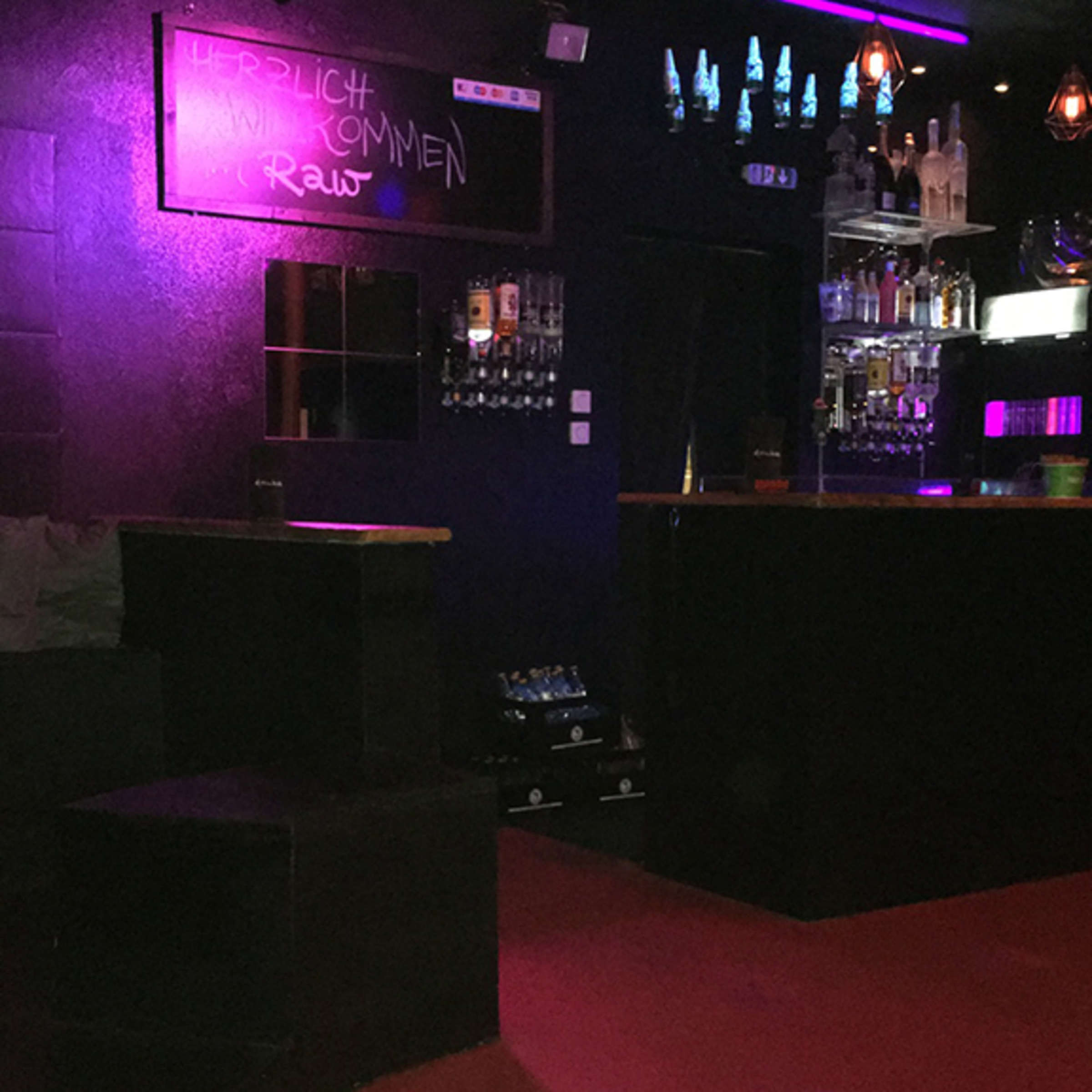 Rosenheim: Der Raw Club Ist Der Neue Club Im Rosenheimer Nachtleben throughout Wohnzimmer Bar Traunstein